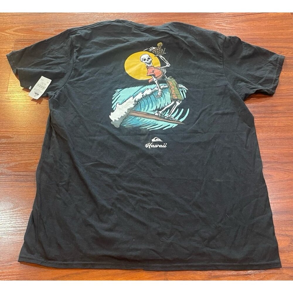QUIKSILVER BLACK HAWAII TEE SZ LARGE